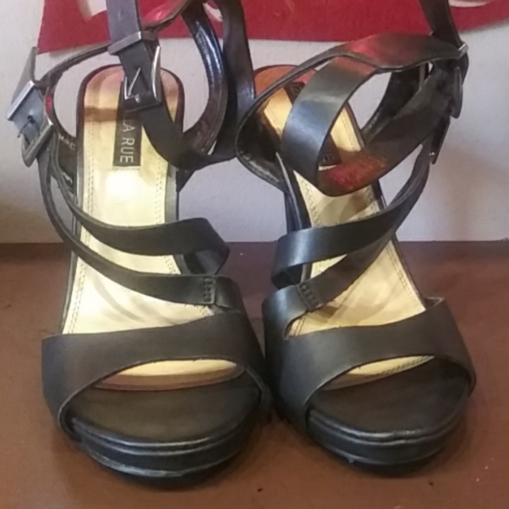 IZABELLA RUE HEELS - Picture 3 of 8